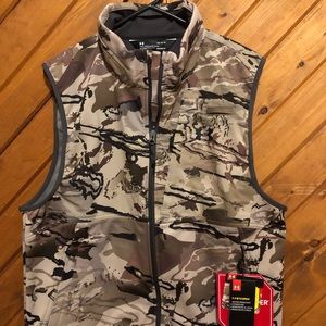 Under Armour Storm Gore Windstopper vest. Mens